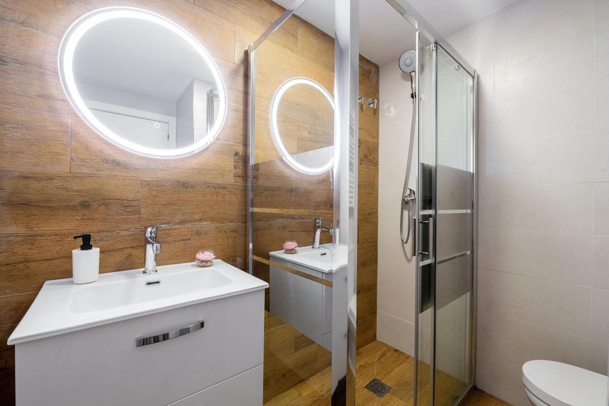 Confortable Y Luminoso Exterior En Apartamento